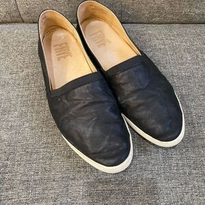 Frye Melanie Slip On Black Sneakers Women’s Size 9